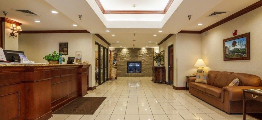 Crown Pointe Lodge; Bw Signature Collection Hotel Farmington