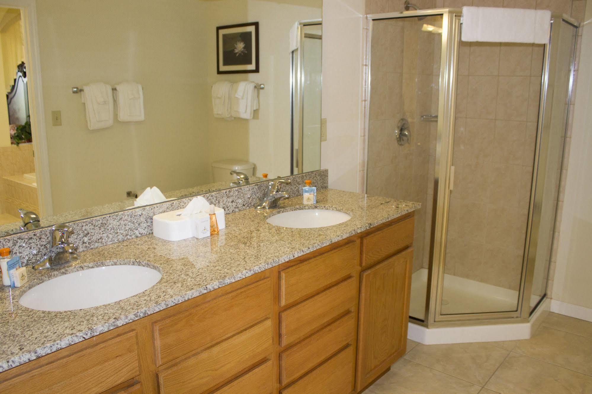 Crown Pointe Lodge; Bw Signature Collection Farmington